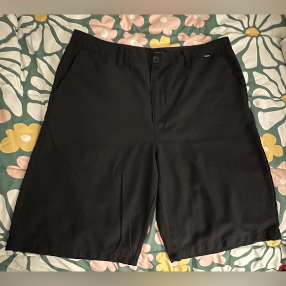 Hurley Shorts Size 36 - Picture 1 of 5